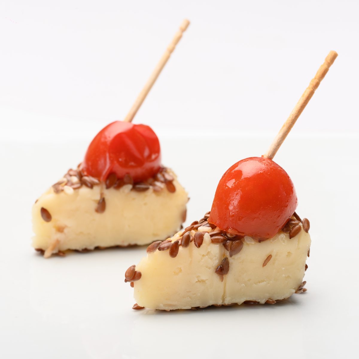 Quesito con semillas y tomatitos cherry (10 unidades)