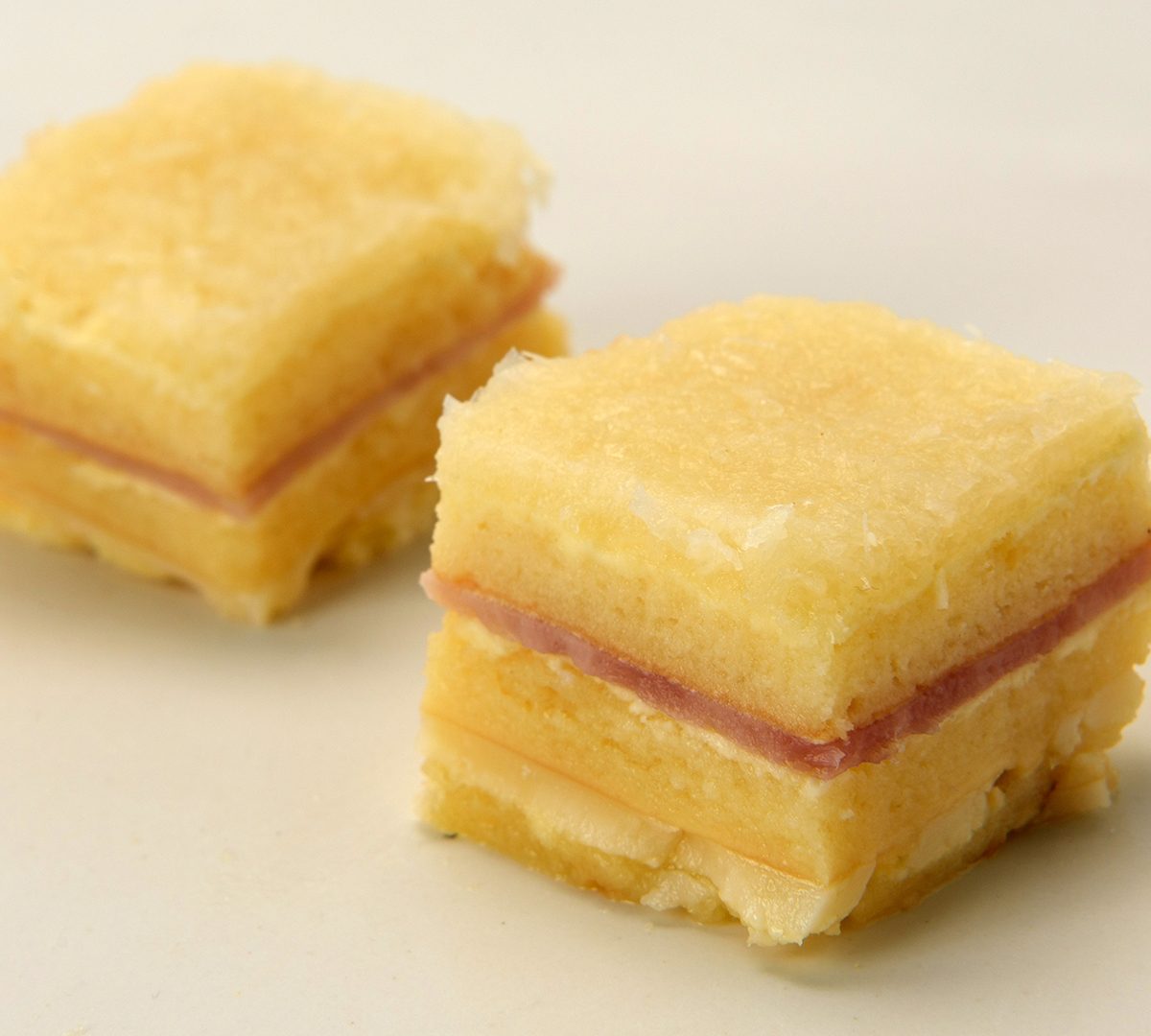 Cubito de ananá glaseado - 10 unidades