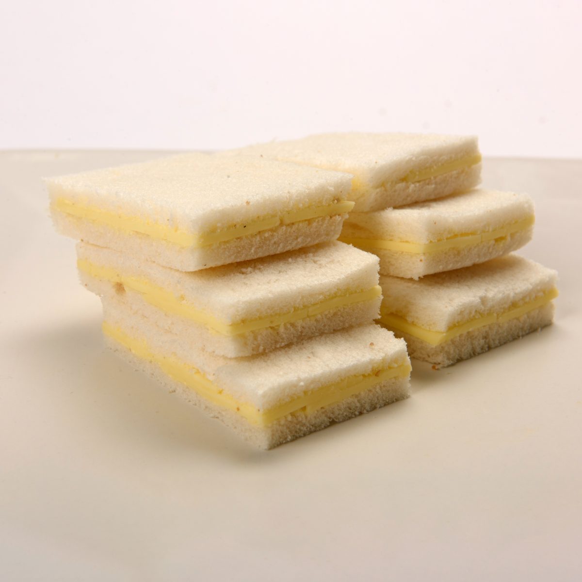 Sándwich de Queso en Pan Blanco (16 Uds.)