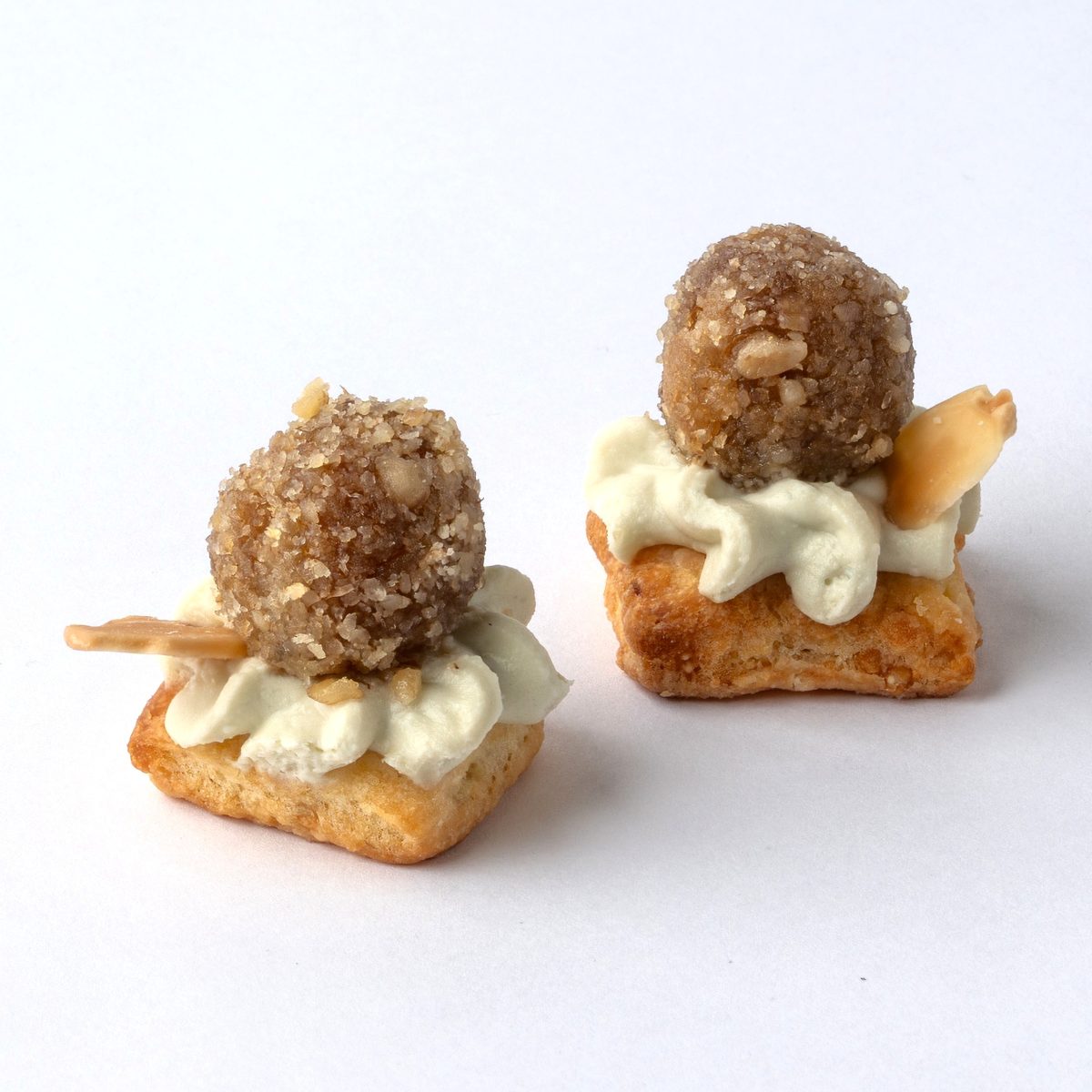 Tostín de Queso Azul y Cebolla Caramelizada (10 Uds.)